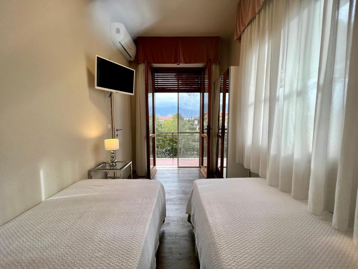 Villa Allende In Forte Dei Marmi Bagian luar foto