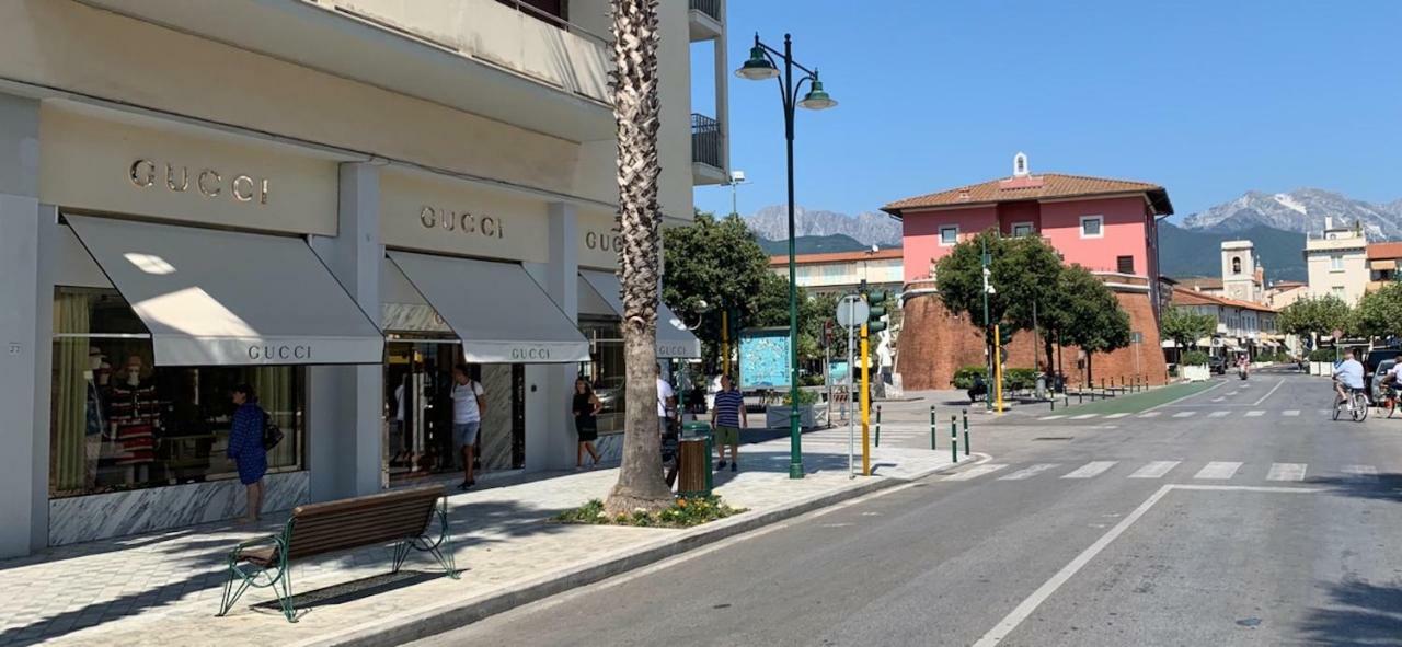Villa Allende In Forte Dei Marmi Bagian luar foto