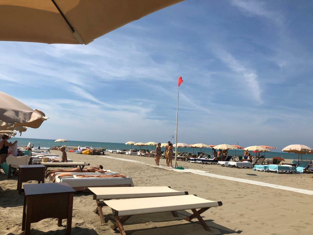 Villa Allende In Forte Dei Marmi Bagian luar foto